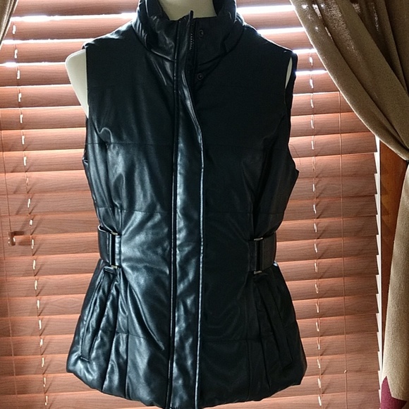 Host Pick for 10/13/2019 NY&Co Vest - Picture 6 of 7